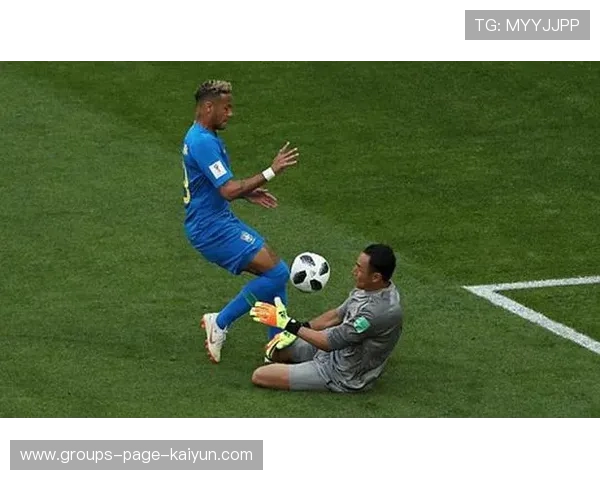 内马尔凌空抽射命中，巴西攻势堪称艺术表现